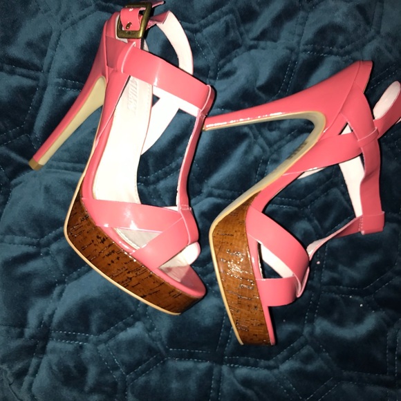 Colin Stuart Heels - Picture 2 of 9